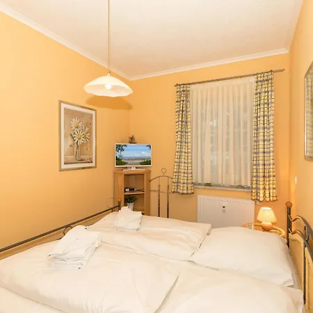 Haus Atlantik Apartment Kuehlungsborn Room photo